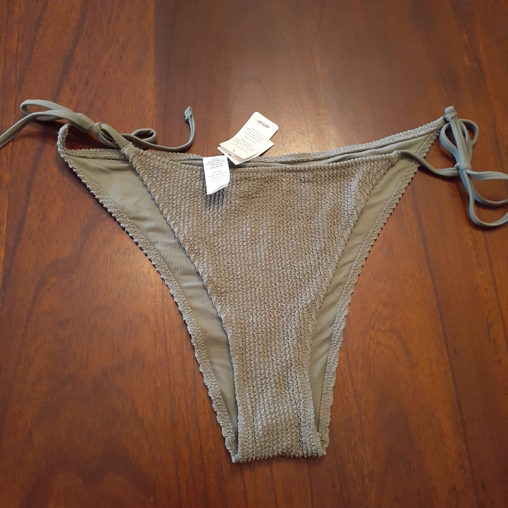 NWT Aerie Women's Olive Green Ruffled Textured Cheekiest Bikini Bottoms UPF 50